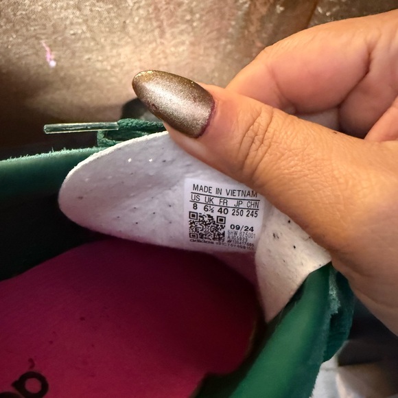 Adidas Green and Pink Interior Shoes - Picture 2 of 5